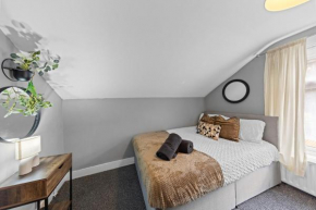 Spacious 3-Bedroom Apartment in Gordon